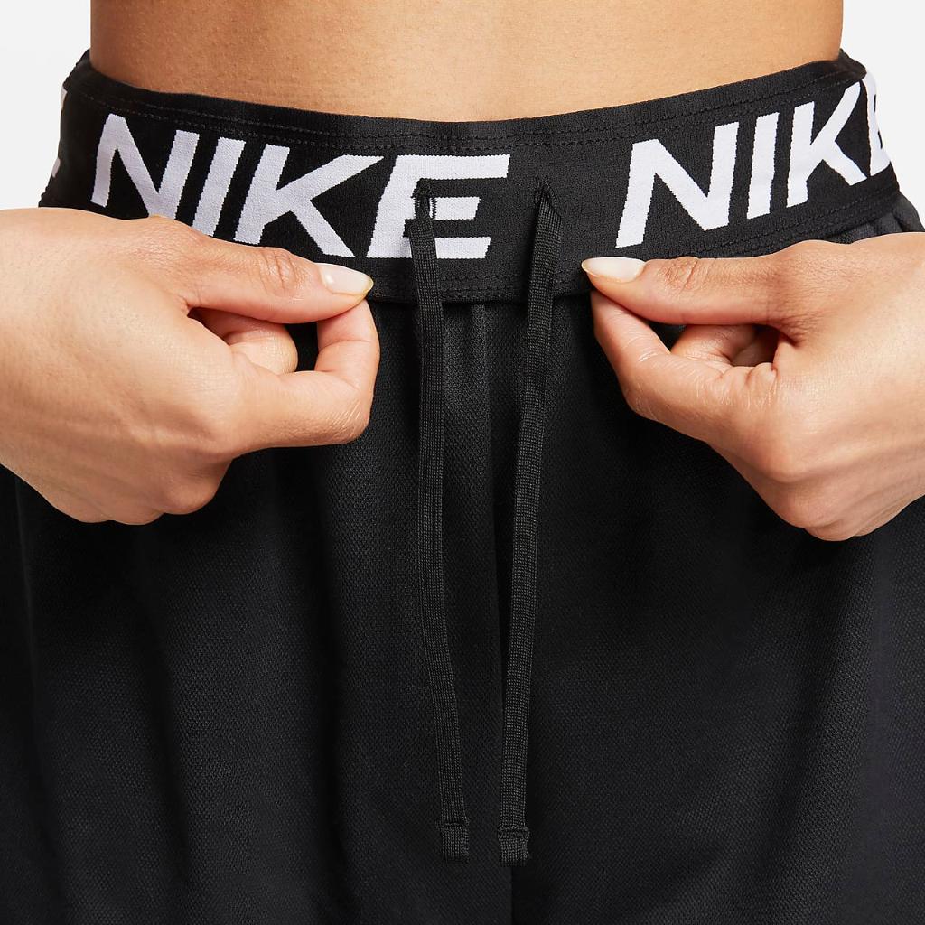 Nike Dri-FIT Attack Women&#039;s Mid-Rise 5&quot; Unlined Shorts DX6024-010