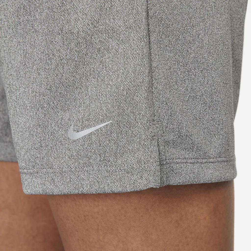 Nike Attack Women&#039;s Dri-FIT Fitness Mid-Rise 5&quot; Unlined Shorts DX6024-068