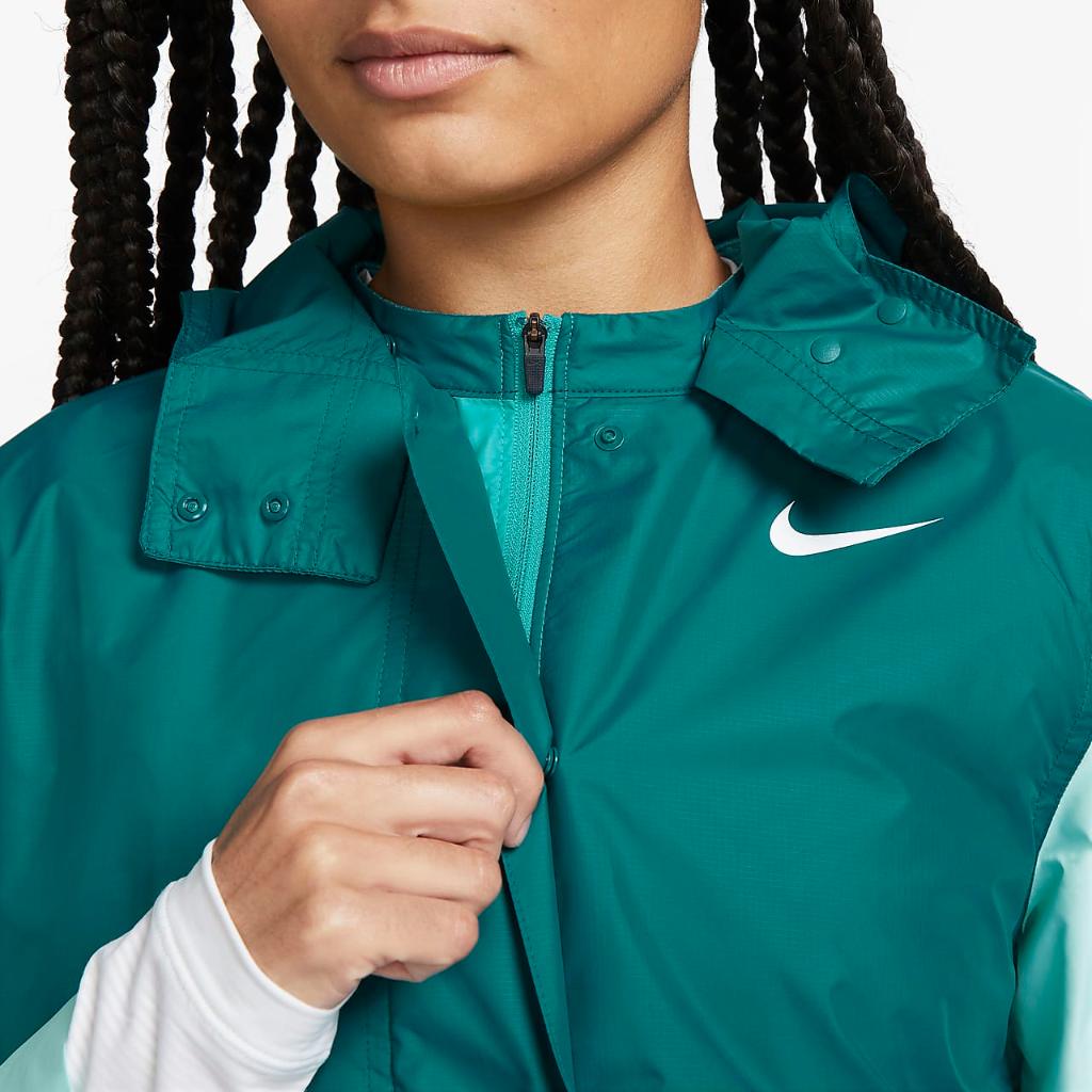 Nike Tour Repel Women&#039;s Golf Jacket DX6084-381
