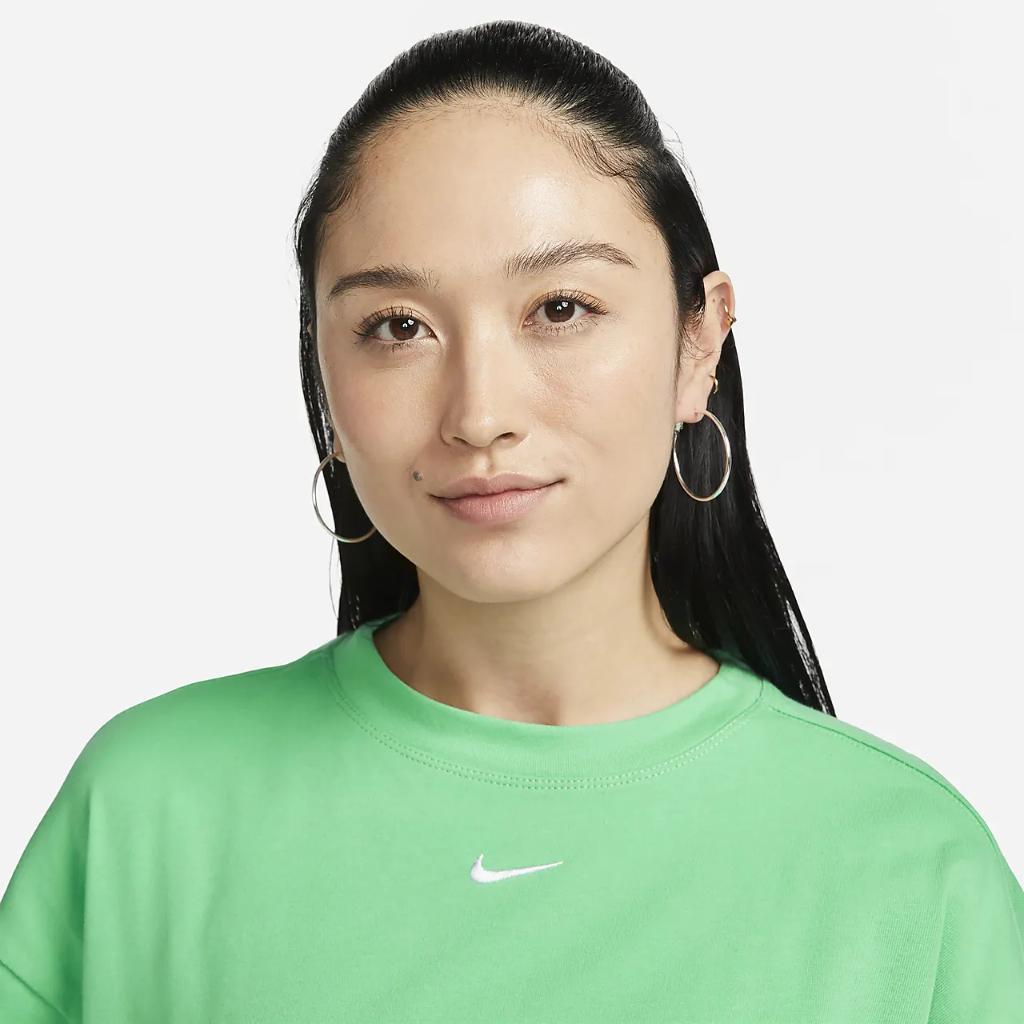 Nike Sportswear Essential Women&#039;s Oversized short-sleeve T-Shirt DX7910-363