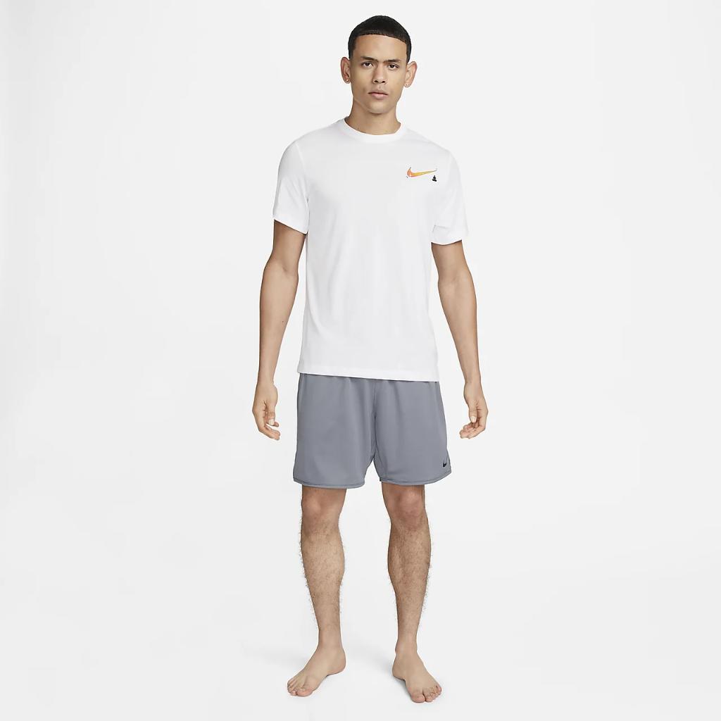 Nike Dri-FIT Men&#039;s Yoga T-Shirt DZ2649-100