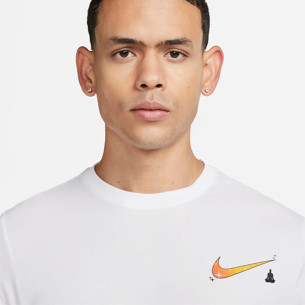 Nike Dri-FIT Men&#039;s Yoga T-Shirt DZ2649-100