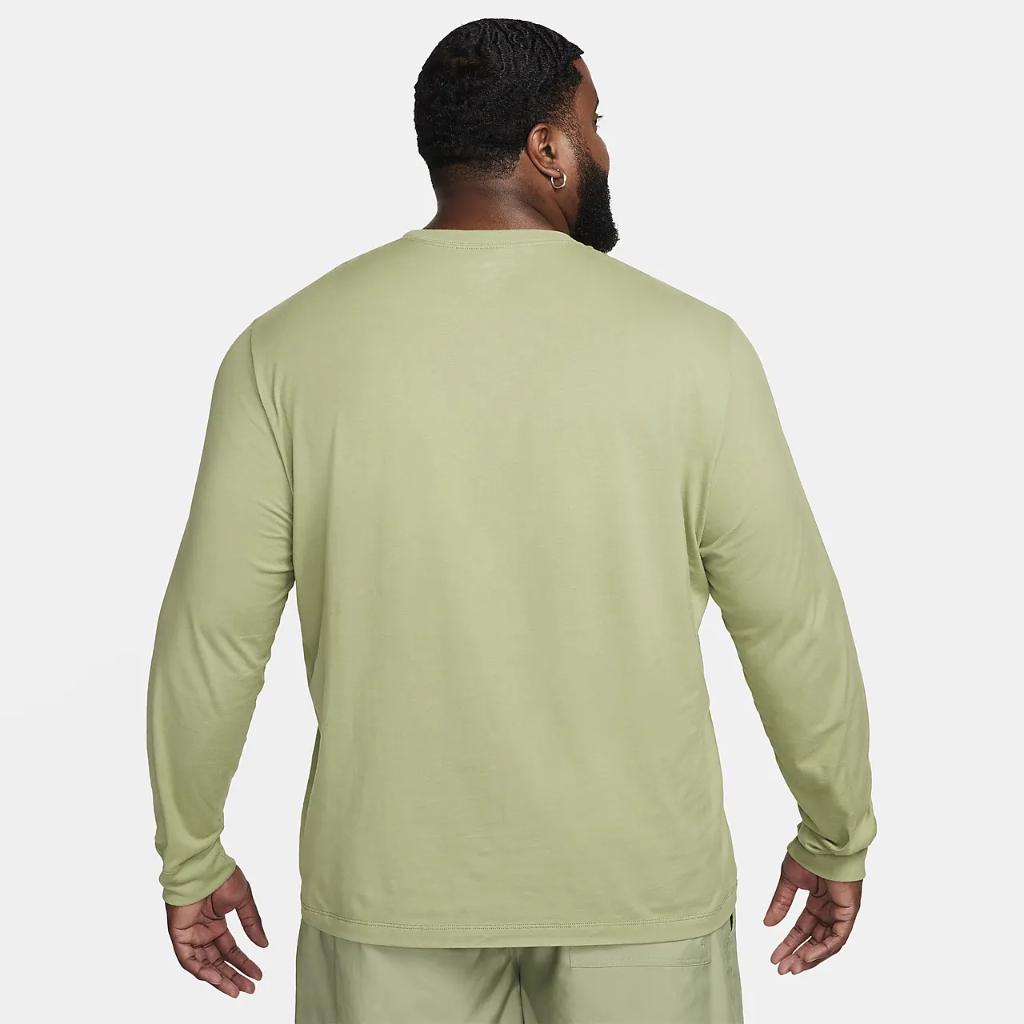 Nike Sportswear Men&#039;s Long-Sleeve T-Shirt DZ2987-386