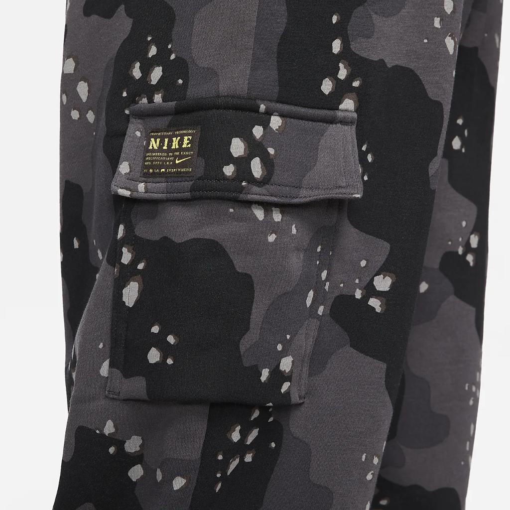 Nike Sportswear Club Fleece Women&#039;s Mid-Rise Cargo Pants DZ3110-010