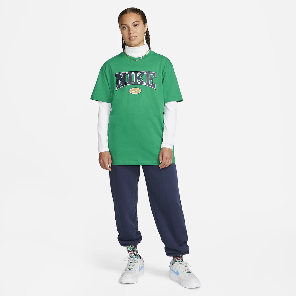 Nike Sportswear Essential Women&#039;s Oversized T-Shirt DZ3114-365