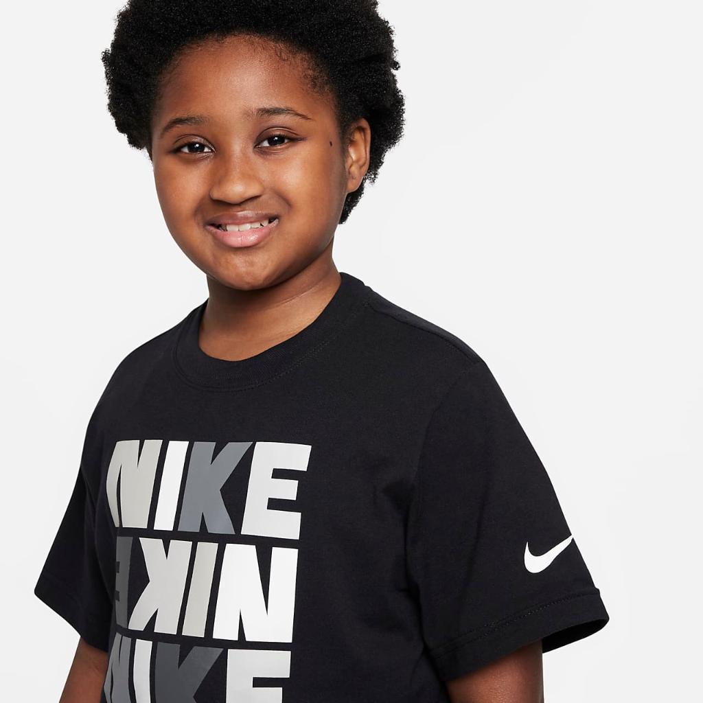 Nike Sportswear Big Kids&#039; (Girls&#039;) T-Shirt DZ3579-010