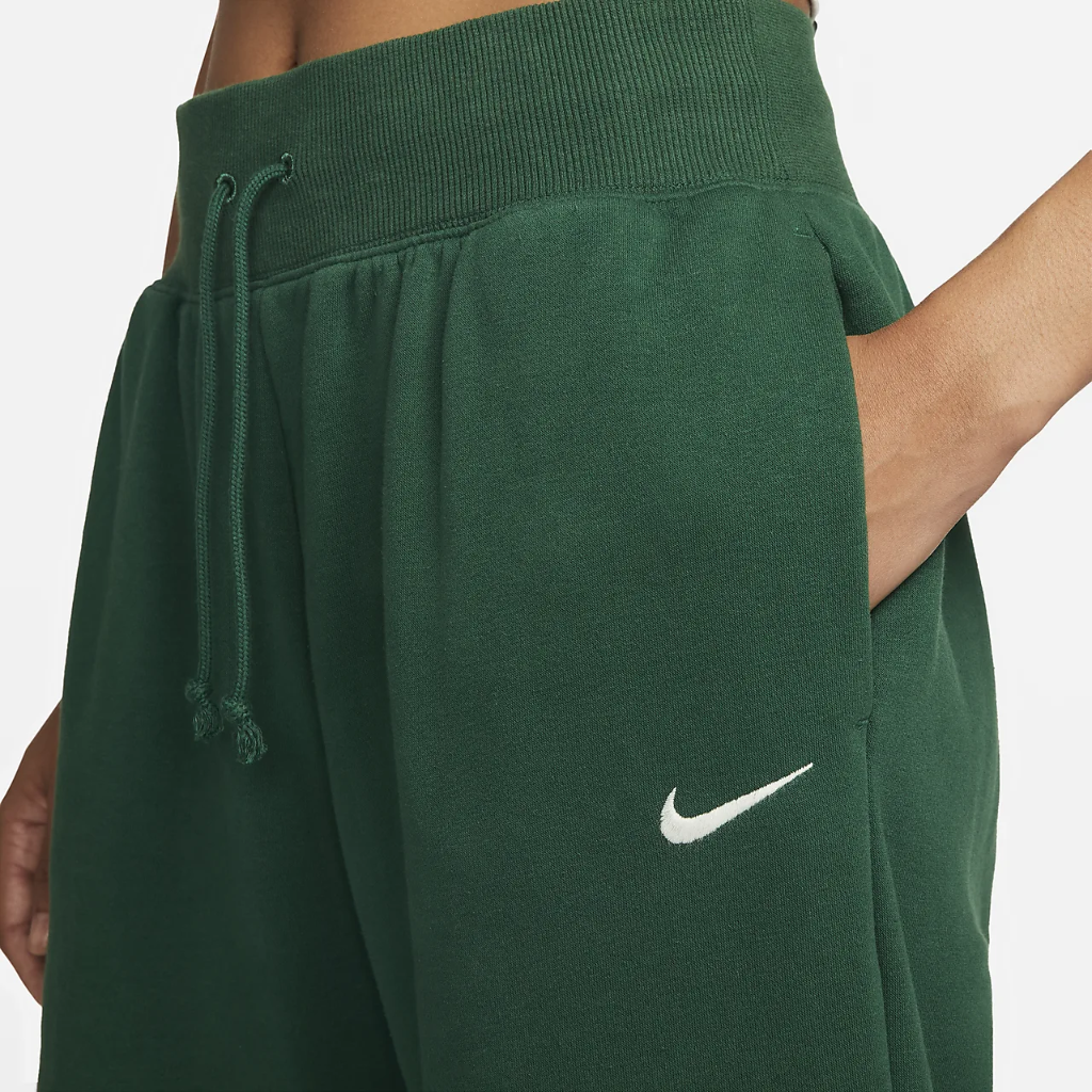 Nike Sportswear Women&#039;s High-Waisted Oversized Sweatpants DZ4628-341