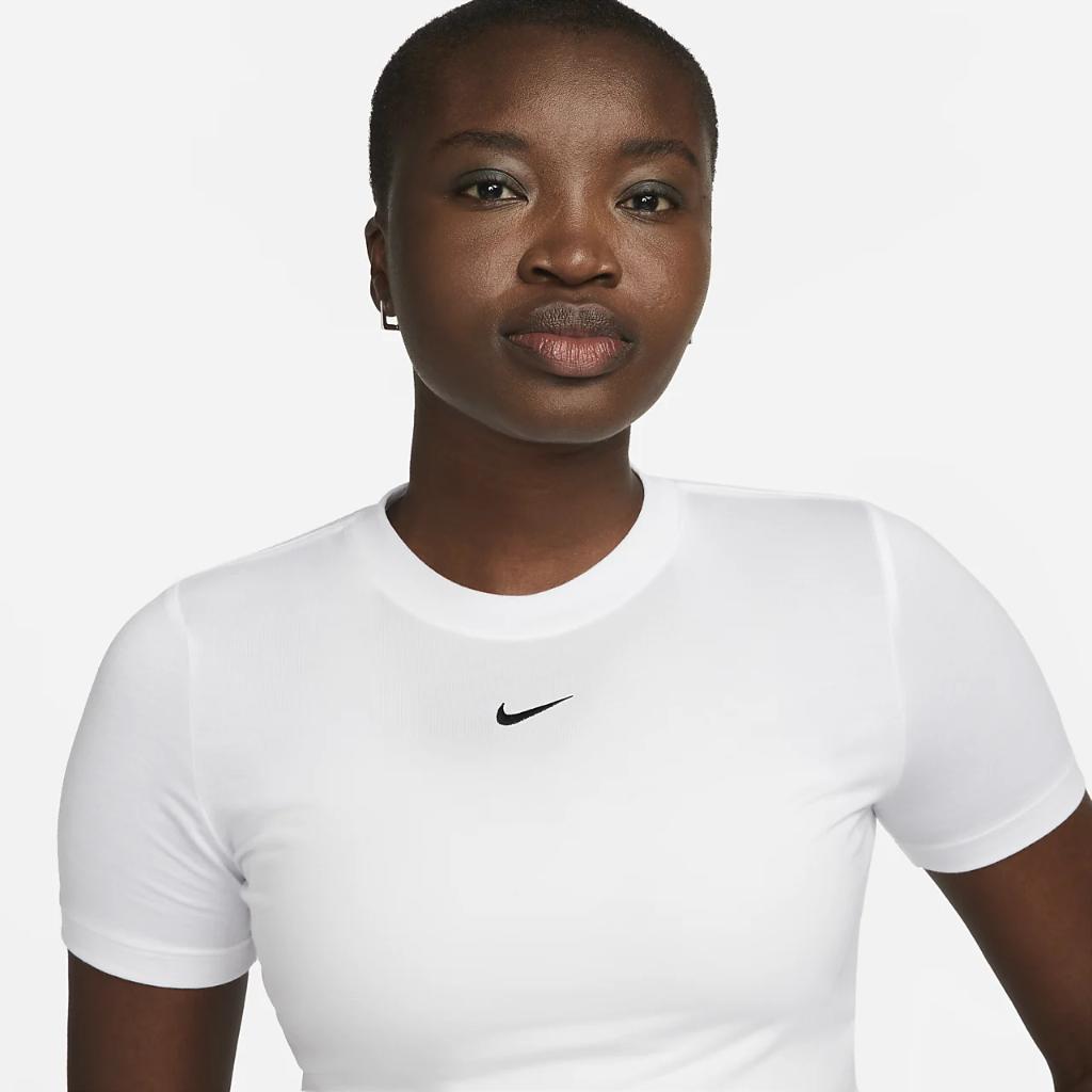 Nike Sportswear Essential Women&#039;s Slim-Fit Crop T-Shirt FB2873-100