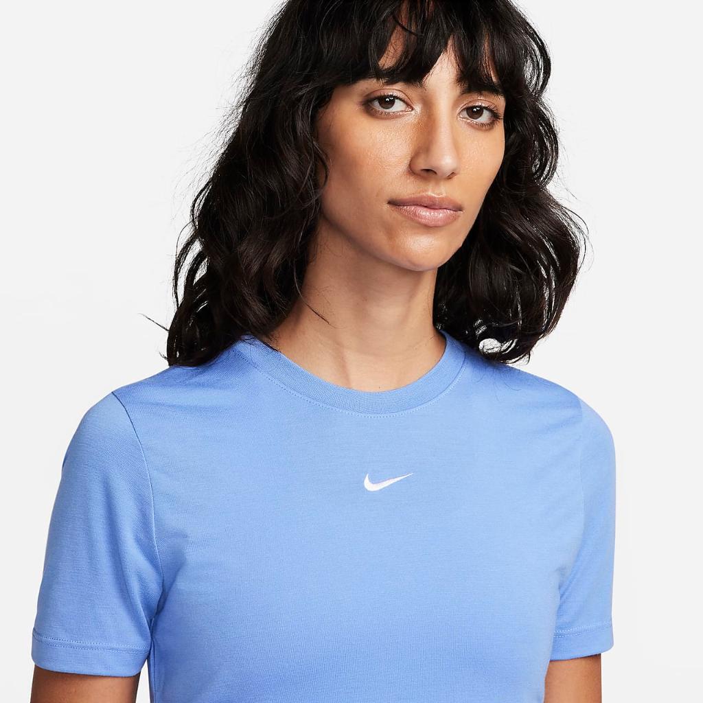 Nike Sportswear Essential Women&#039;s Slim-Fit Crop T-Shirt FB2873-450