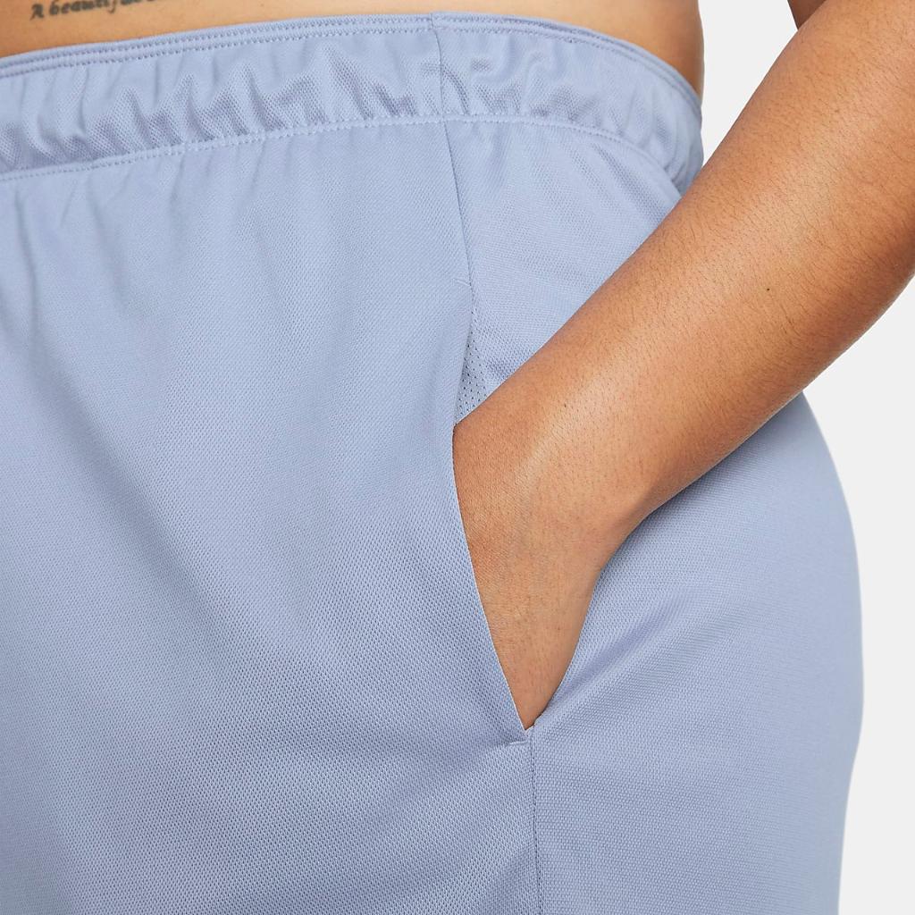 Nike Dri-FIT Attack Women&#039;s Mid-Rise 5&quot; Unlined Shorts (Plus Size) FB3165-519