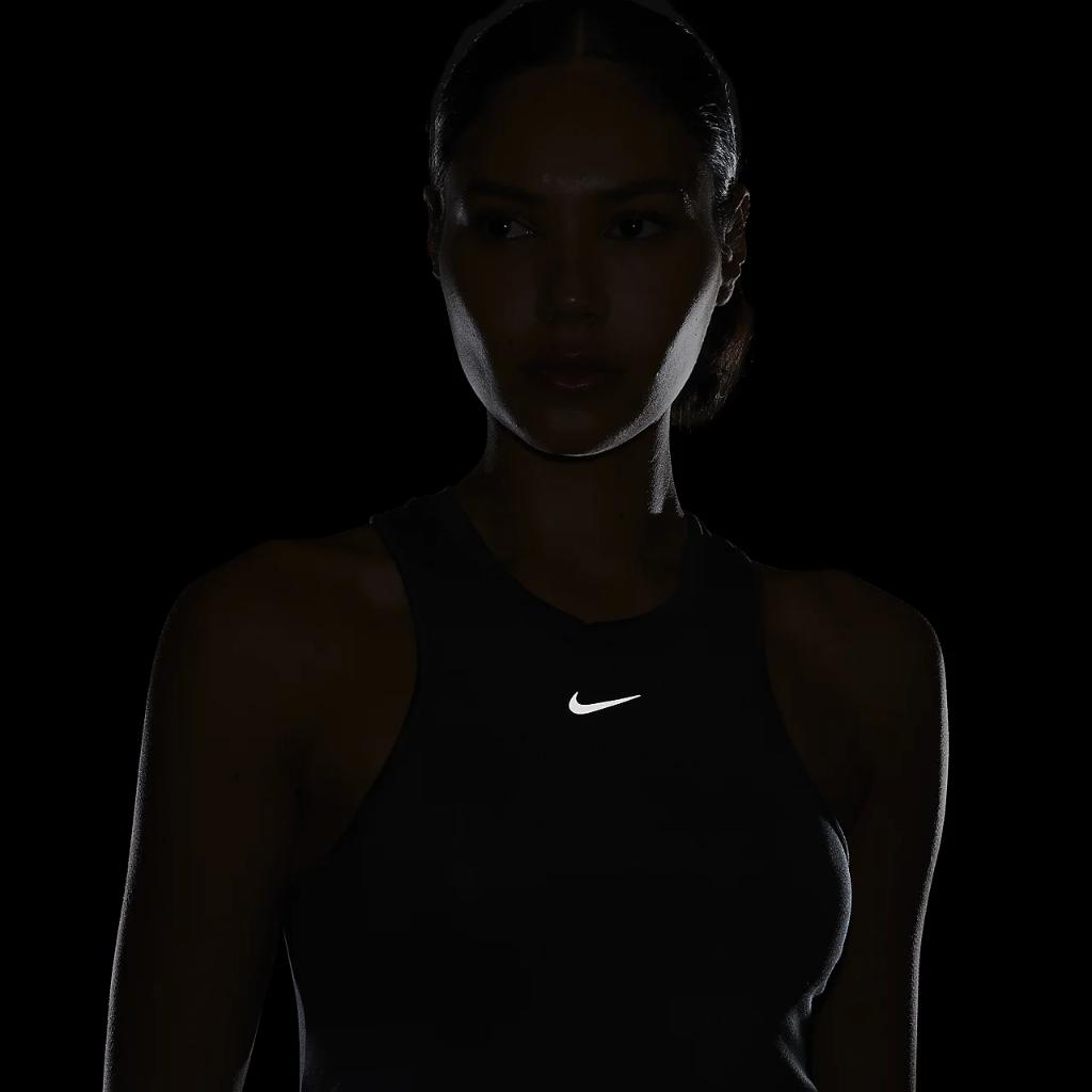 Nike Dri-FIT One Luxe Women&#039;s Cropped Tank Top FB5270-010