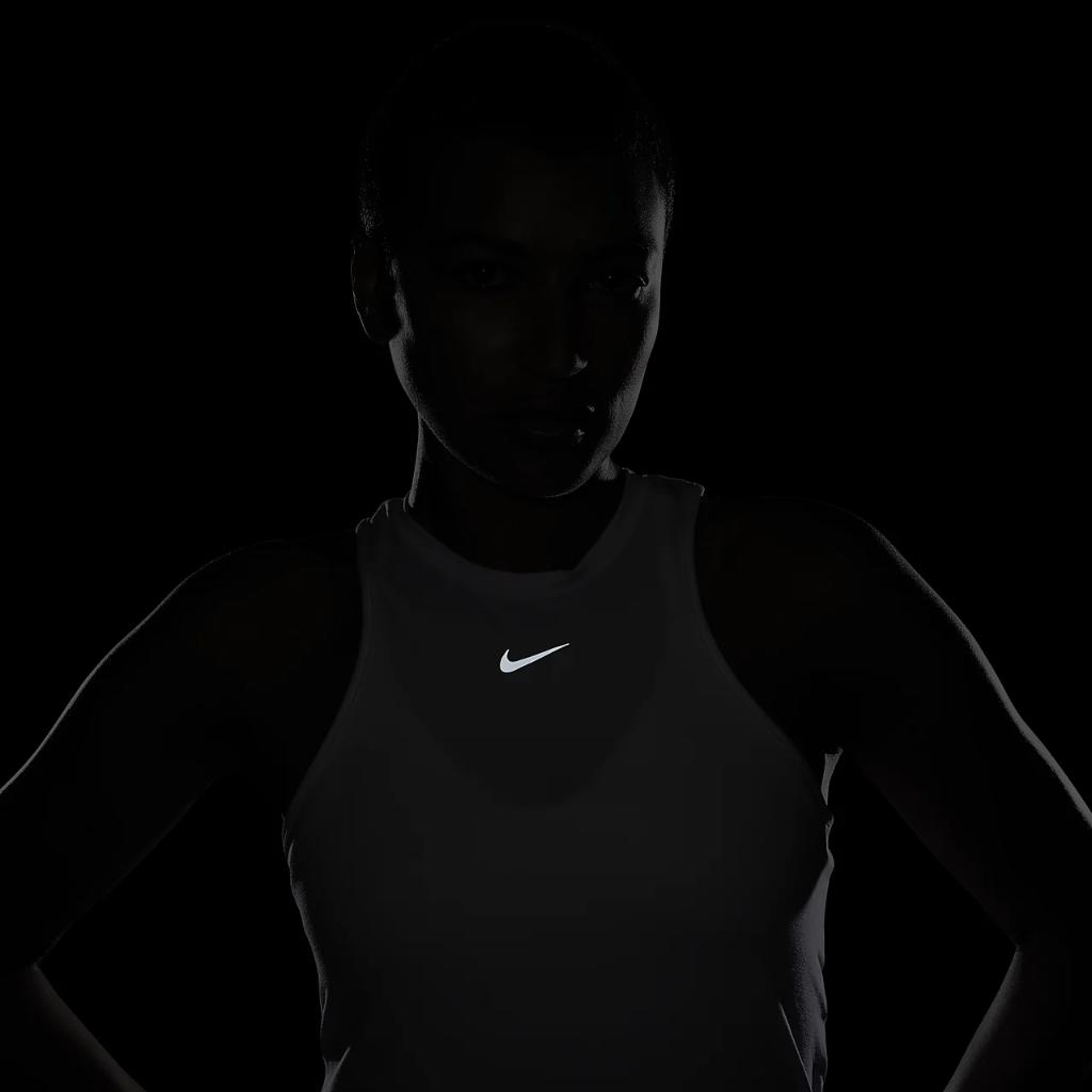 Nike Dri-FIT One Luxe Women&#039;s Cropped Tank Top FB5270-100