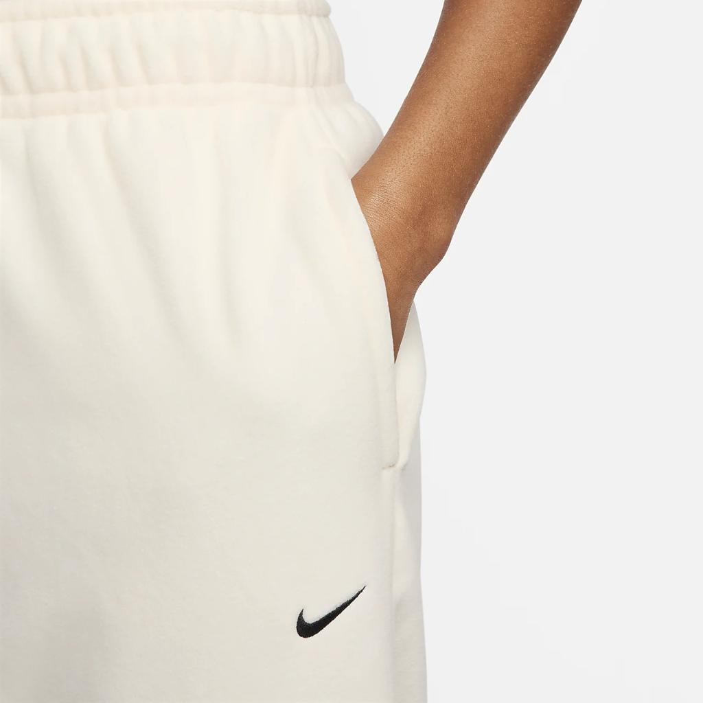 Nike Therma-FIT One Women&#039;s Loose Fleece Pants FB5578-110