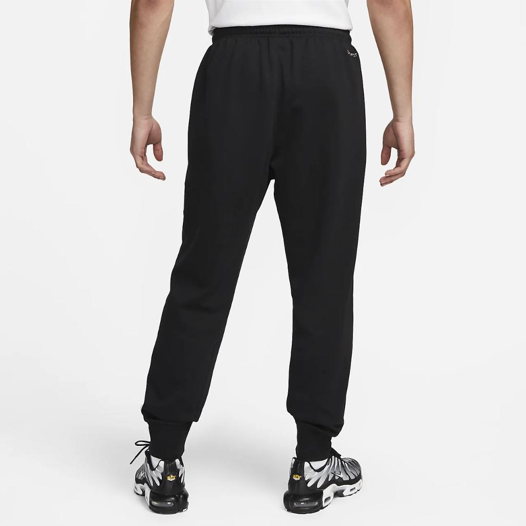 Nike Standard Issue Men&#039;s Dri-FIT Soccer Pants FB6812-010