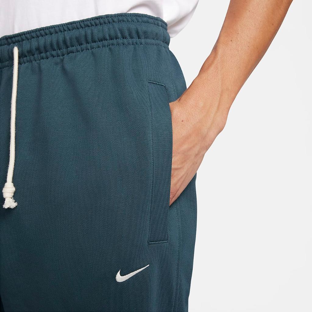 Nike Standard Issue Men&#039;s Dri-FIT Soccer Pants FB6812-328