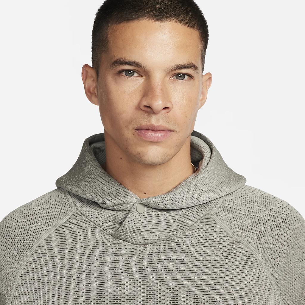 Nike Therma-FIT ADV A.P.S. Men&#039;s Hooded Versatile Top FB6847-053