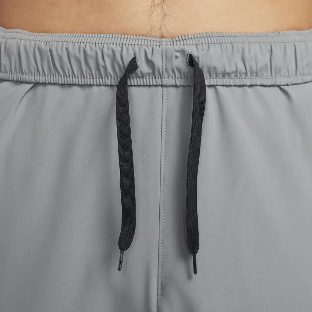 Nike Form Men&#039;s Dri-FIT Tapered Versatile Pants FB7497-084