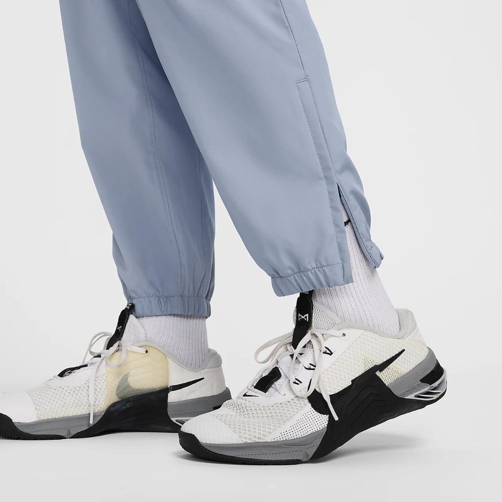 Nike Form Men&#039;s Dri-FIT Tapered Versatile Pants FB7497-493