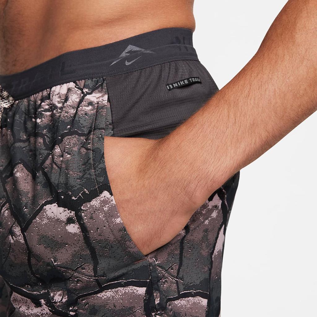 Nike Dri-FIT Stride Men&#039;s 7&quot; Brief-Lined Printed Running Shorts FB7530-291
