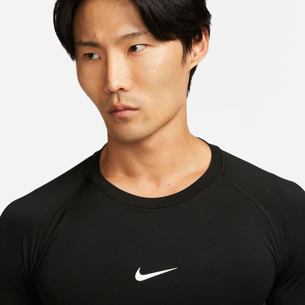 Nike Pro Men&#039;s Dri-FIT Tight Long-Sleeve Fitness Top FB7919-010
