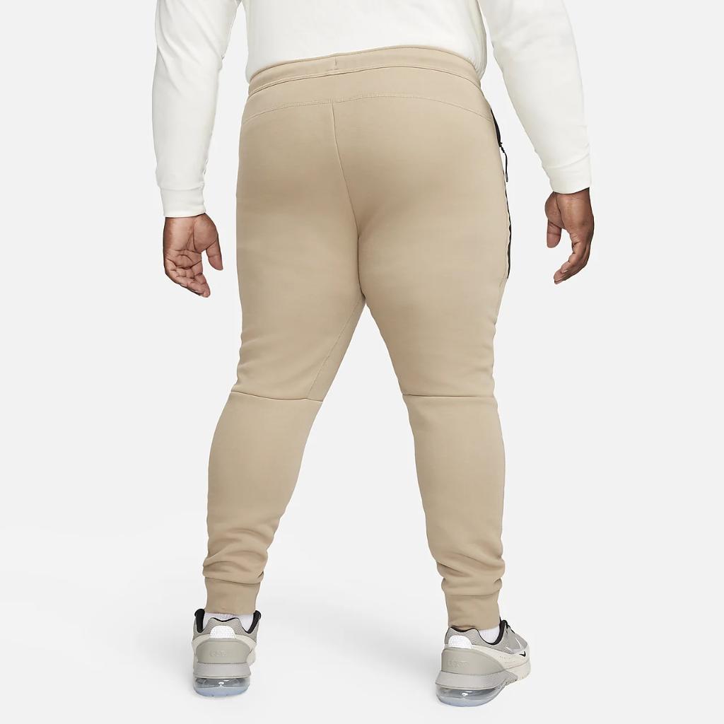 Nike Sportswear Tech Fleece Men&#039;s Slim Fit Joggers FB8002-247