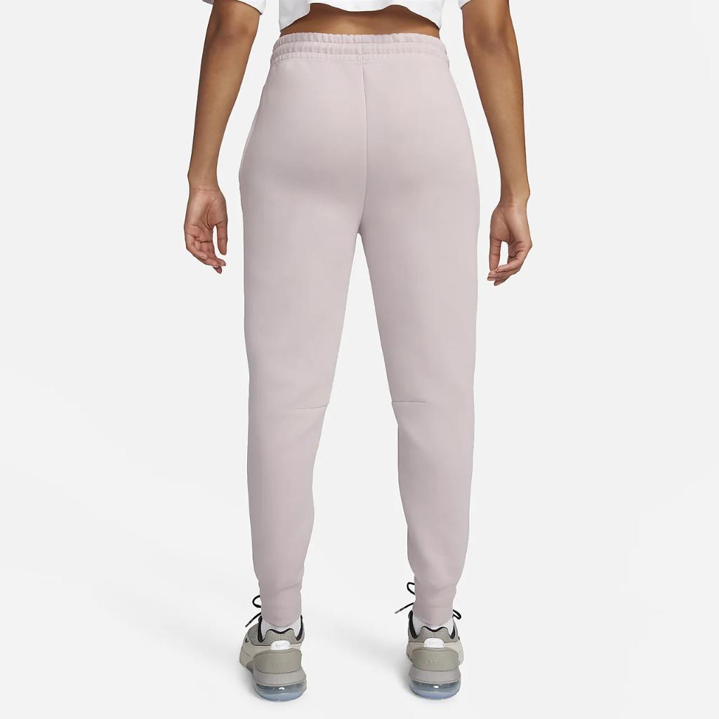 Nike Sportswear Tech Fleece Women&#039;s Mid-Rise Joggers FB8330-019
