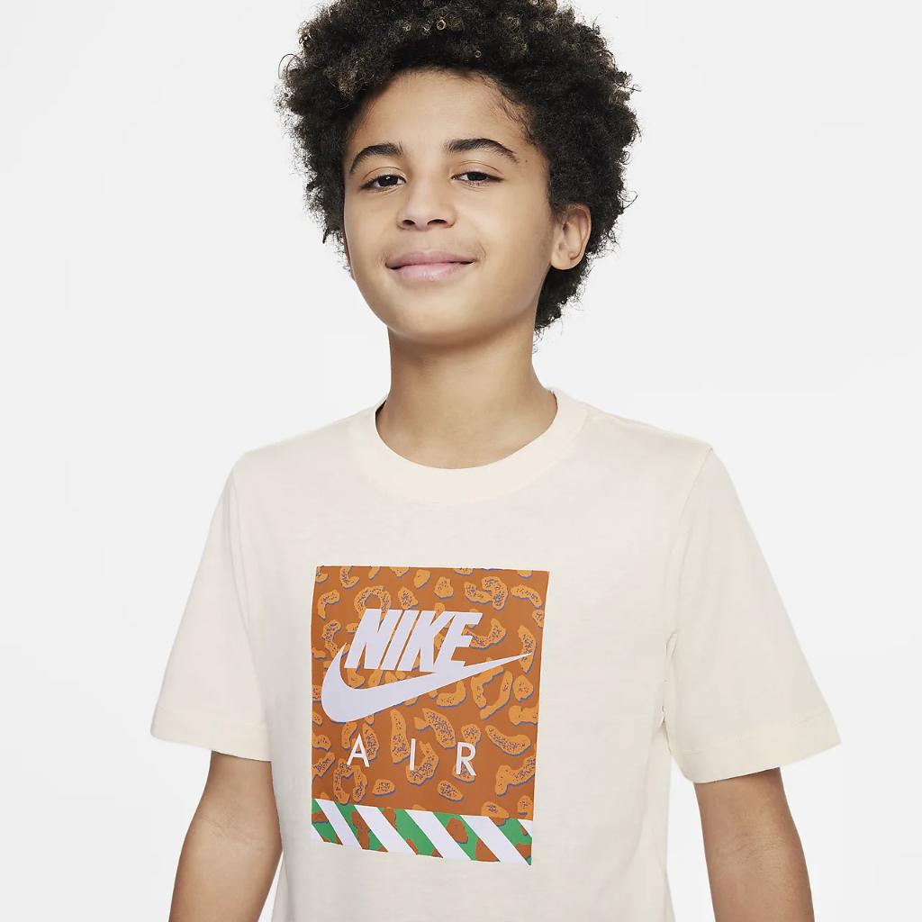 Nike Sportswear Big Kids&#039; (Boys&#039;) T-Shirt FD0548-113