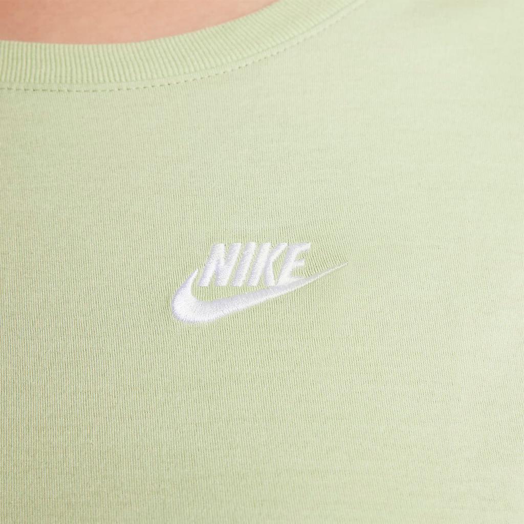 Nike Sportswear Club Essentials Women&#039;s T-Shirt (Plus Size) FD0646-343