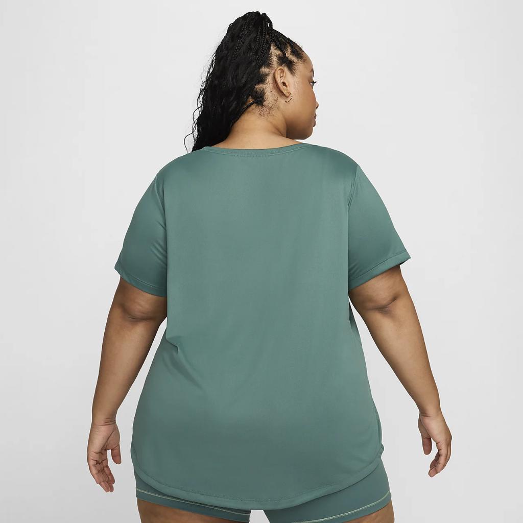 Nike Dri-FIT Women&#039;s T-Shirt (Plus Size) FD0744-361