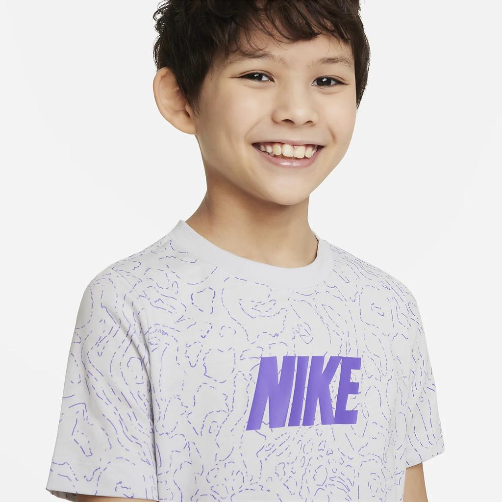 Nike Sportswear Big Kids&#039; (Boys&#039;) T-Shirt FD0831-025