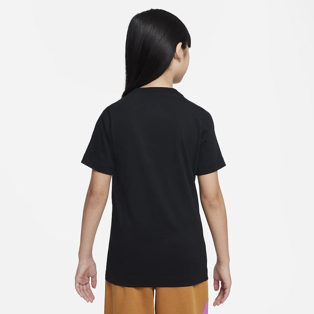 Nike Sportswear Big Kids&#039; T-Shirt FD0848-010