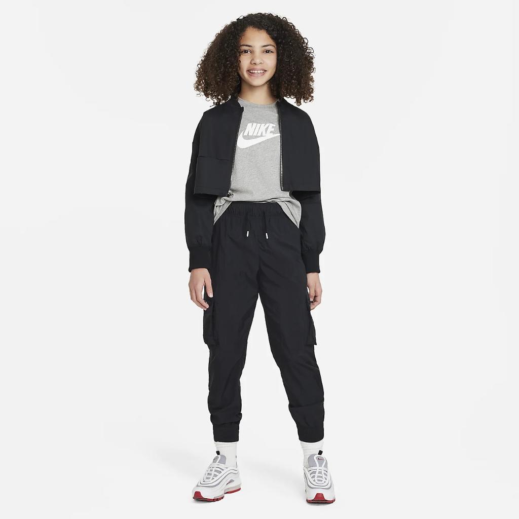 Nike Sportswear Big Kids&#039; (Girls&#039;) T-Shirt FD0928-063