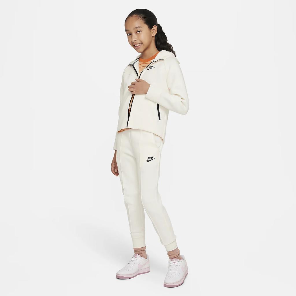 Nike Sportswear Tech Fleece Big Kids&#039; (Girls&#039;) Full-Zip Hoodie FD2979-110