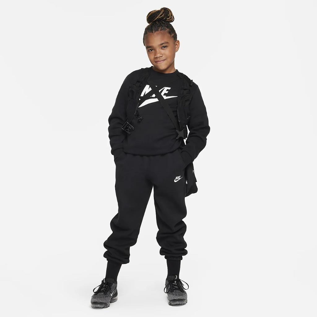 Nike Sportswear Club Fleece Big Kids&#039; Sweatshirt FD2992-010