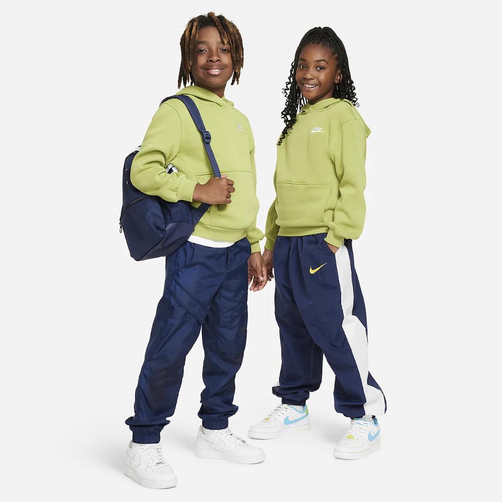 Nike Sportswear Club Fleece Big Kids&#039; Pullover Hoodie FD3000-377