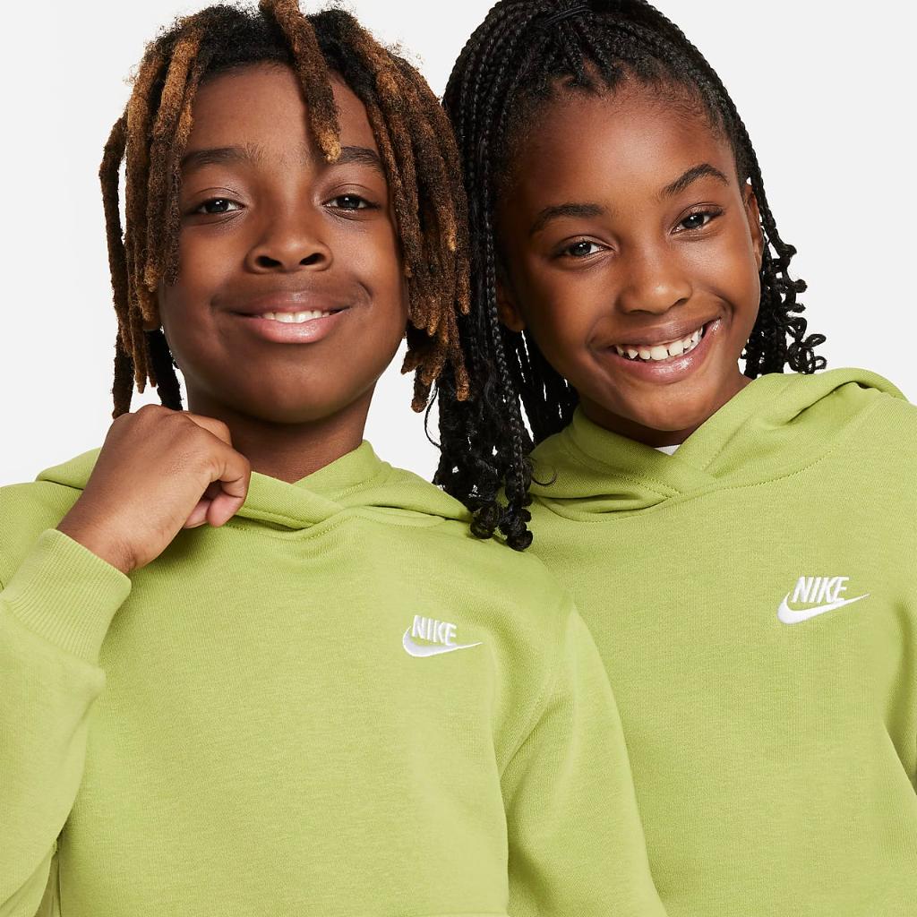 Nike Sportswear Club Fleece Big Kids&#039; Pullover Hoodie FD3000-377