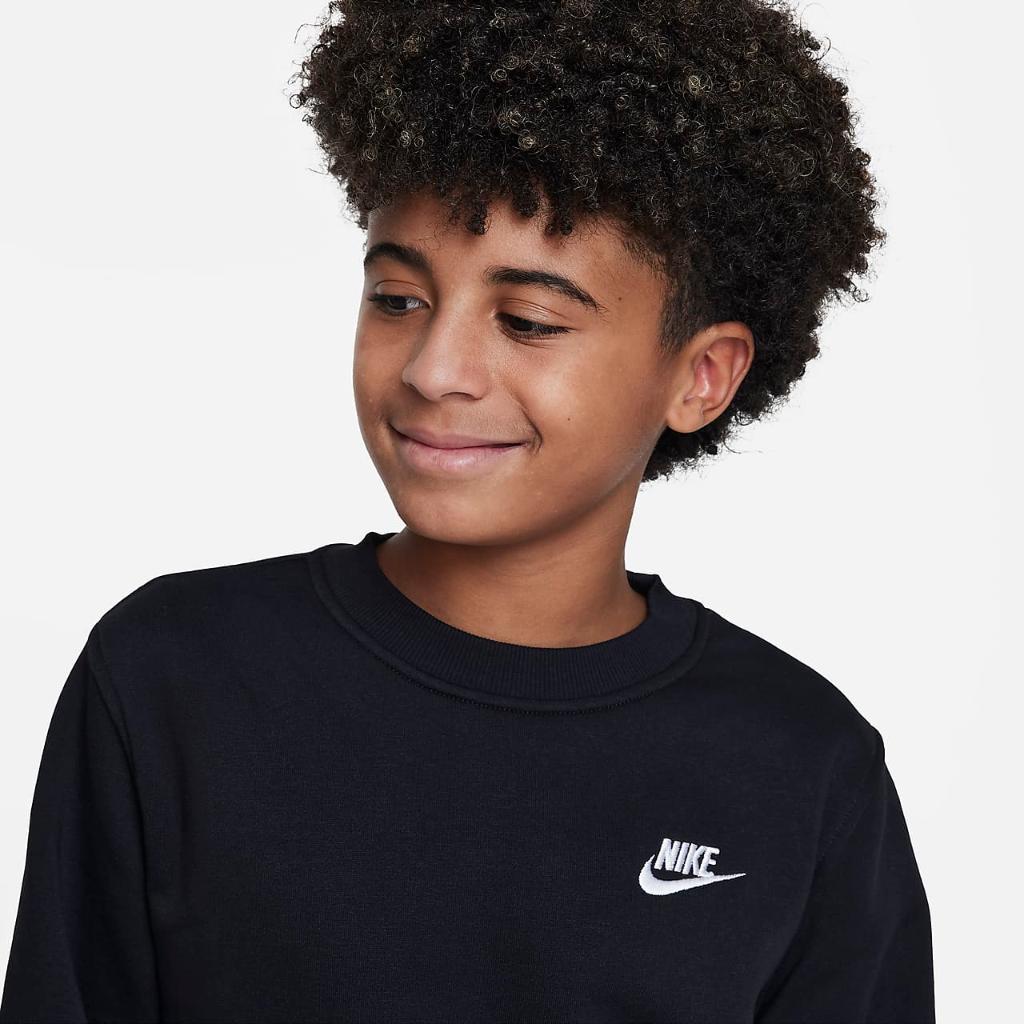 Nike Sportswear Club Fleece Big Kids&#039; Sweatshirt FD3006-010