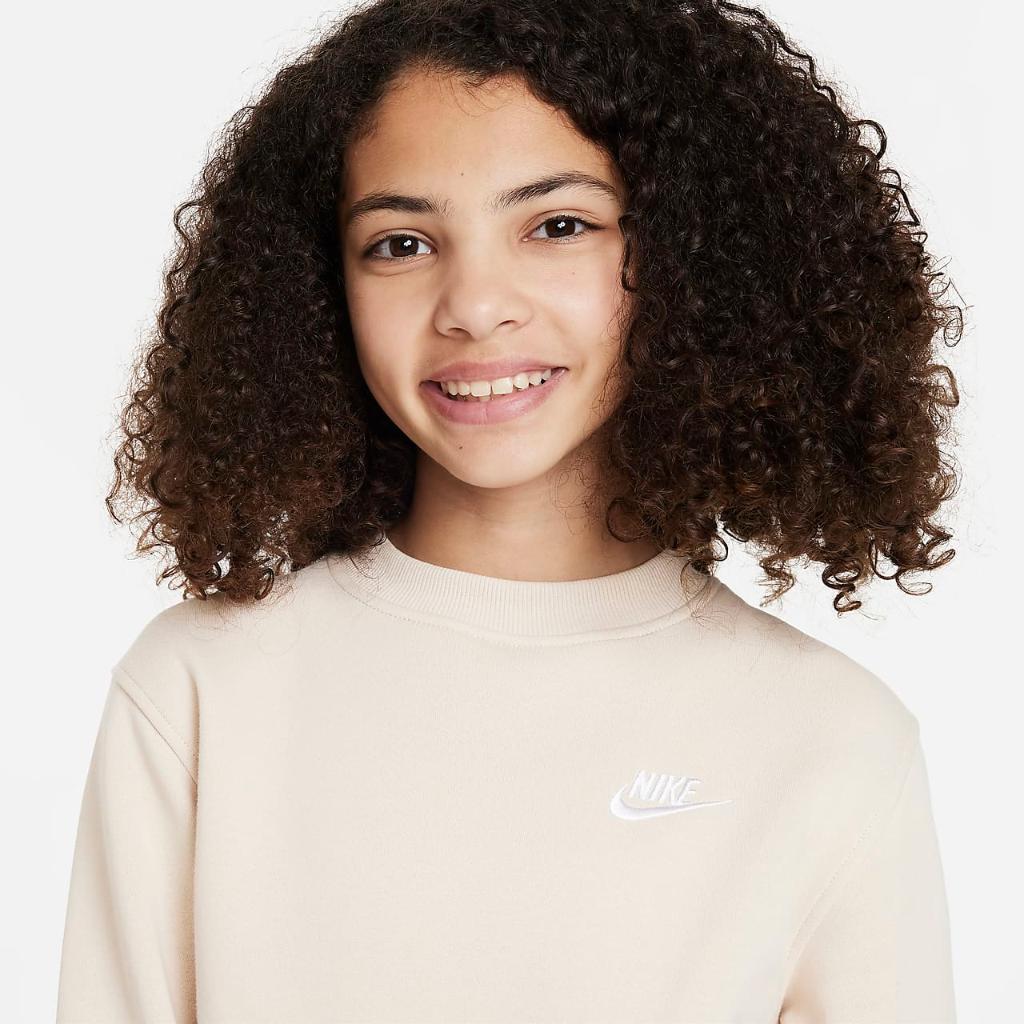 Nike Sportswear Club Fleece Big Kids&#039; Sweatshirt FD3006-126
