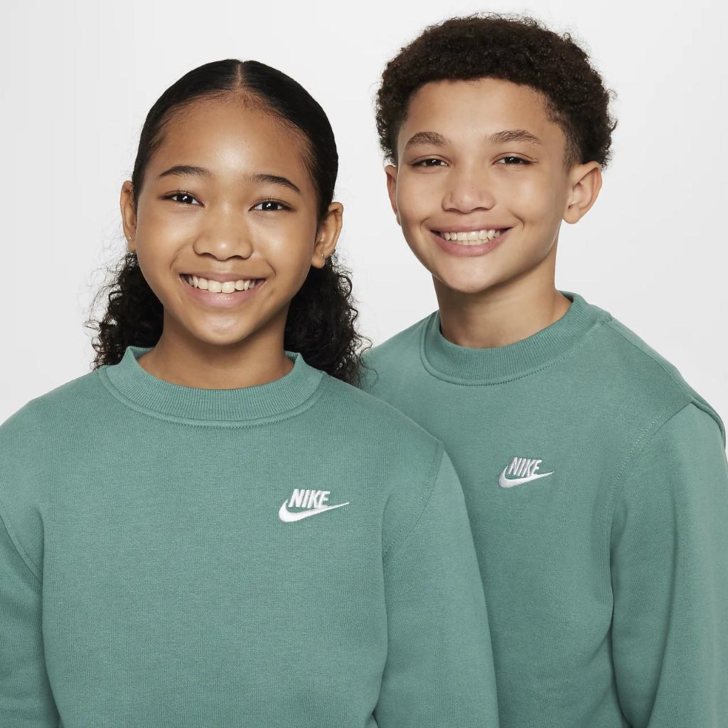 Nike Sportswear Club Fleece Big Kids&#039; Sweatshirt FD3006-361