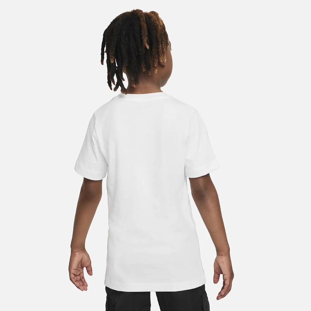 Nike Sportswear Big Kids&#039; T-Shirt FD3191-100