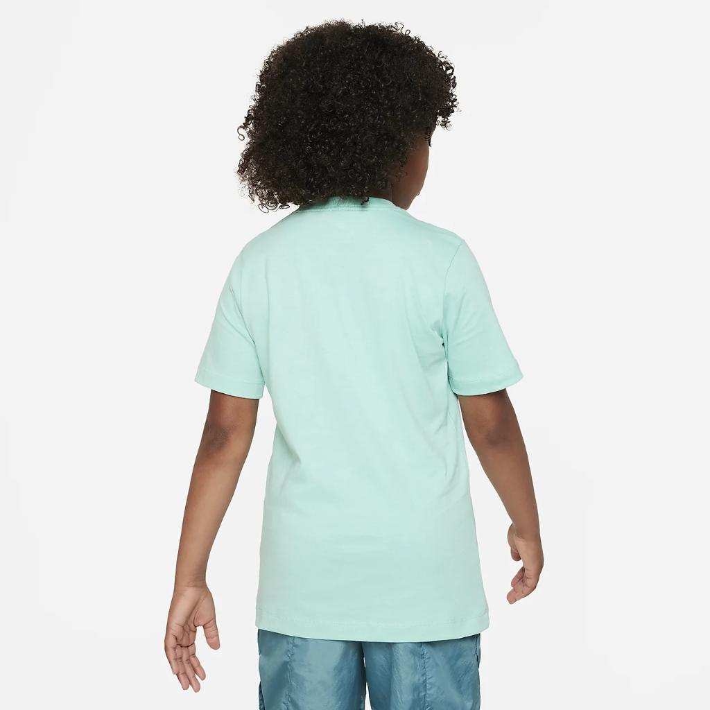 Nike Sportswear Big Kids&#039; T-Shirt FD3192-349