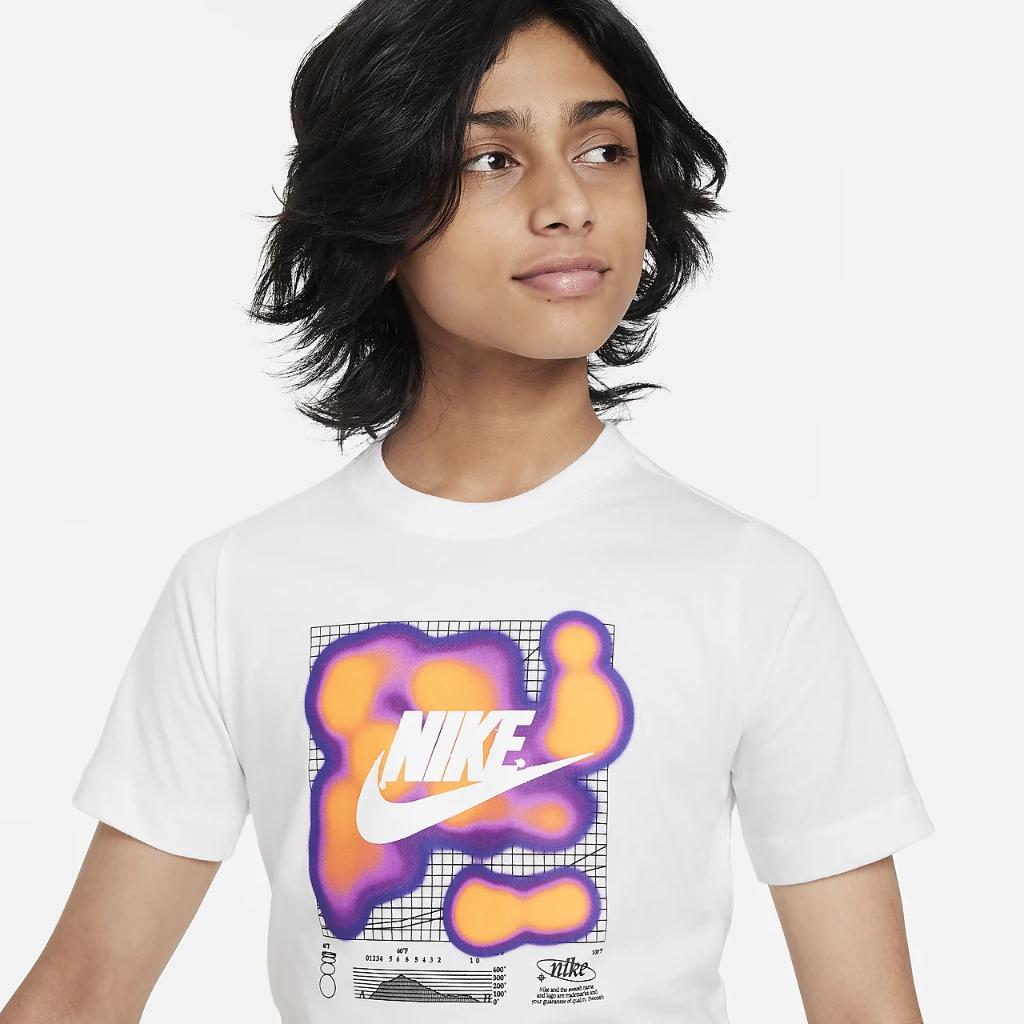 Nike Sportswear Big Kids&#039; T-Shirt FD3195-100