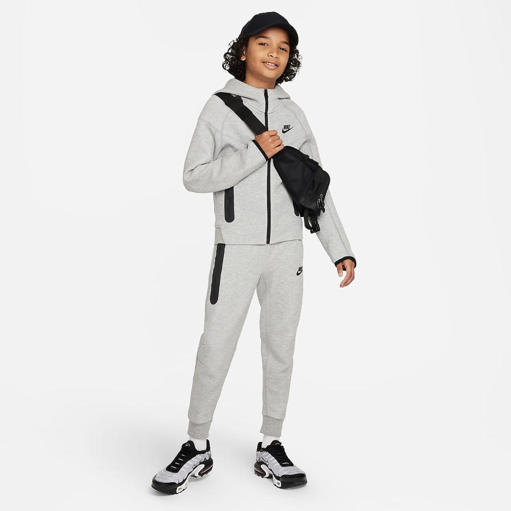 Nike Sportswear Tech Fleece Big Kids&#039; (Boys&#039;) Full-Zip Hoodie FD3285-063
