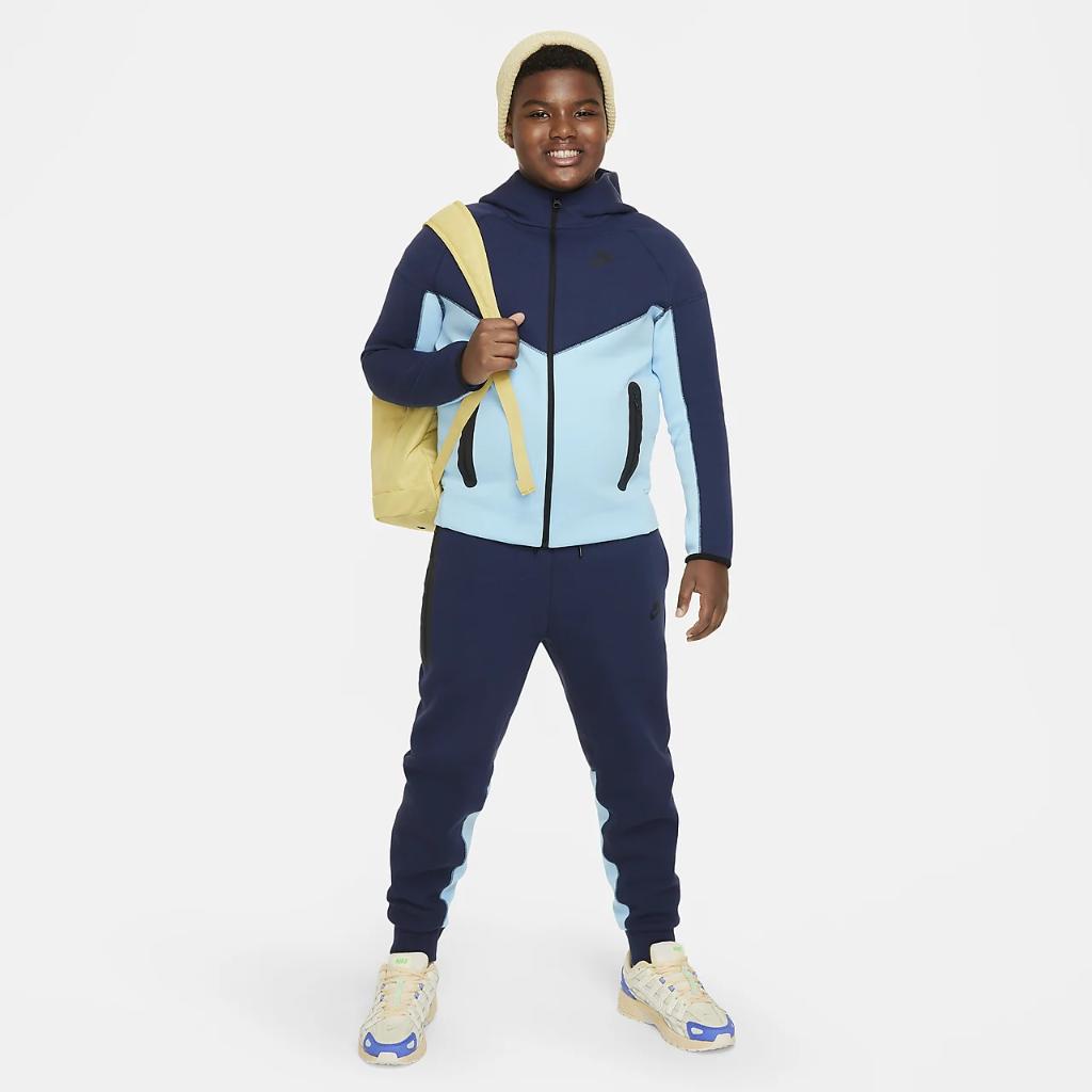 Nike Sportswear Tech Fleece Big Kids&#039; (Boys&#039;) Full-Zip Hoodie (Extended Size) FD3286-410