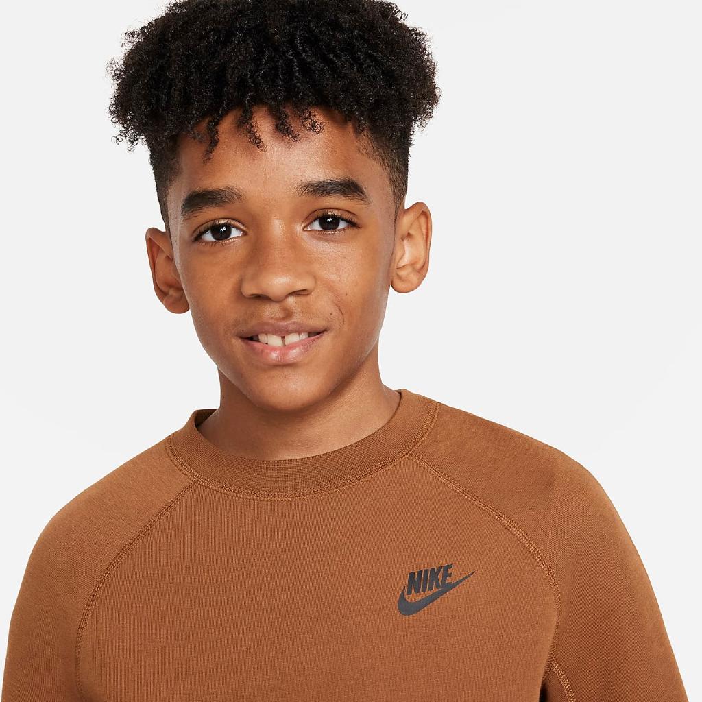 Nike Sportswear Tech Fleece Big Kids&#039; (Boys&#039;) Sweatshirt FD3293-281