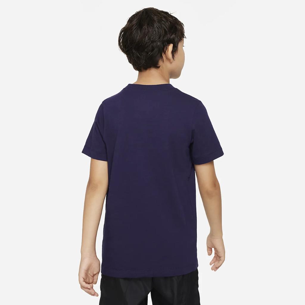 Nike Sportswear Big Kids&#039; T-Shirt FD3929-555
