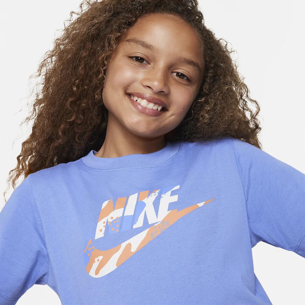Nike Sportswear Big Kids&#039; T-Shirt FD3957-450