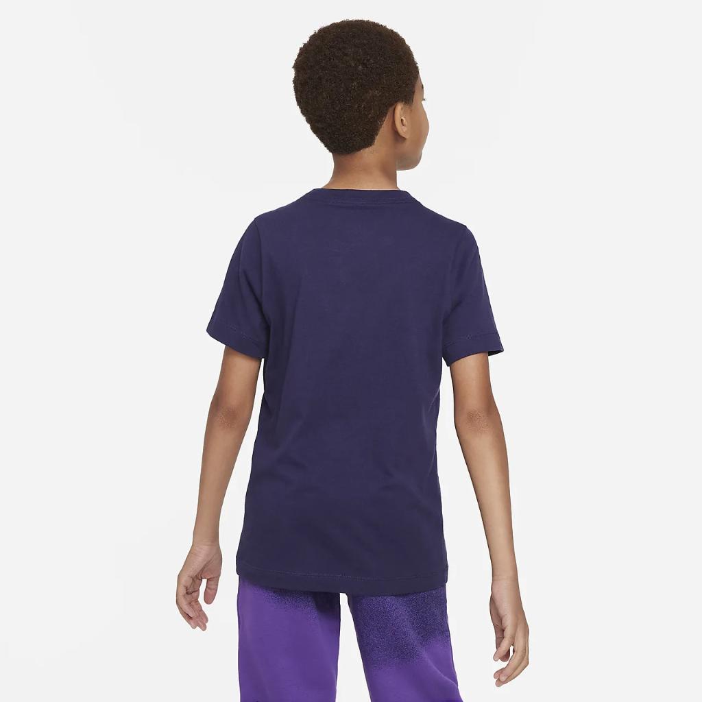 Nike Sportswear Big Kids&#039; T-Shirt FD3957-555