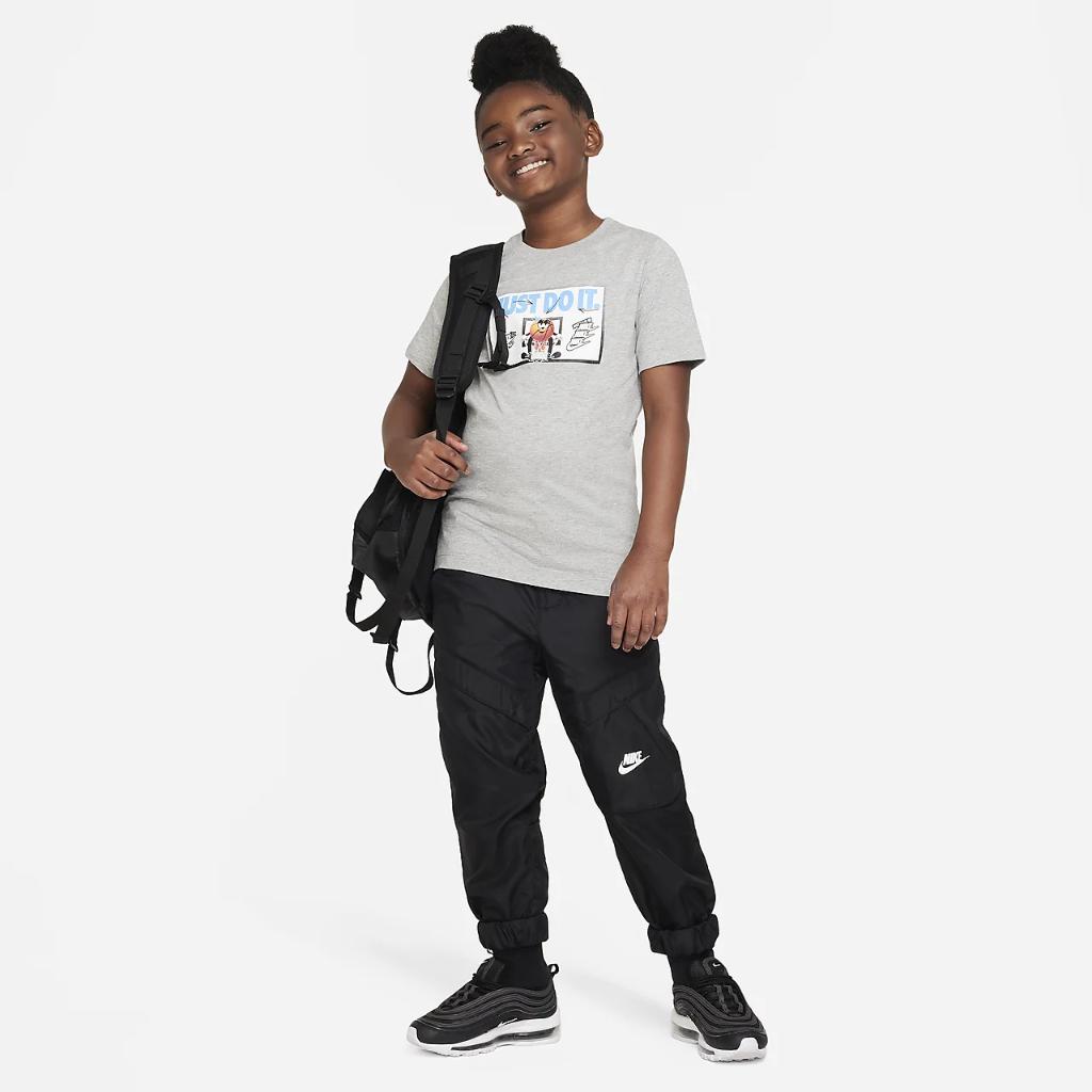 Nike Sportswear Big Kids&#039; T-Shirt FD3964-063