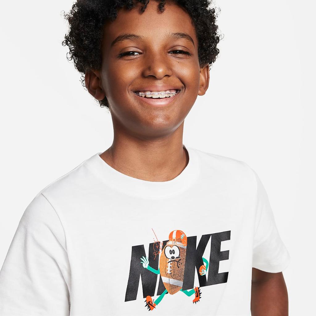 Nike Sportswear Big Kids&#039; T-Shirt FD3971-100
